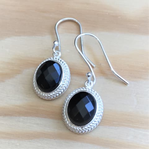 oh114-facettierter-onyx-16×14-mm