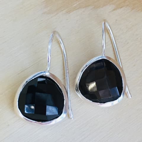 oh133-facettierter-rauchquarz-12×12-mm