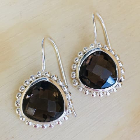 oh134-facettierter-rauchquarz-15×15-mm