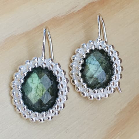 oh157-facettierter-labradorit-16×14-mm