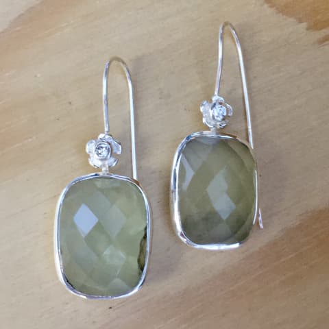 oh17-facettierter-prehnit-14×18-mm