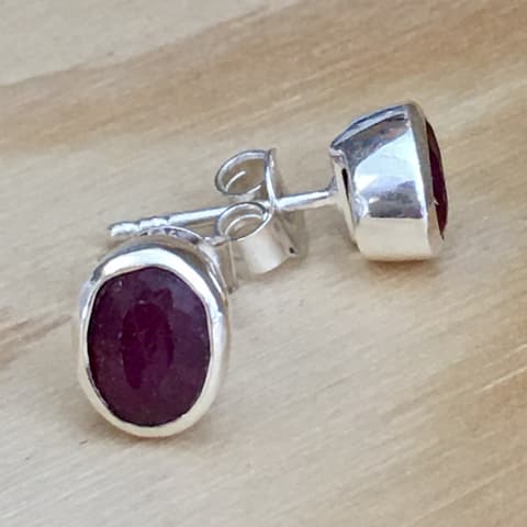 oh170-facettierter-rubin-8×6-mm