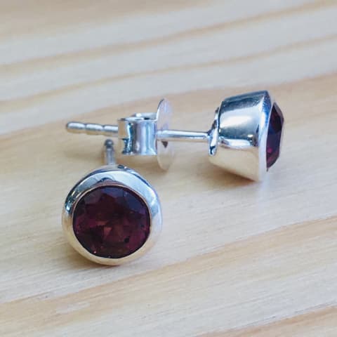 oh207-facettierter-rosa-turmalin-6-mm