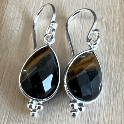 oh225-facettierter-falkenauge-18×10-mm