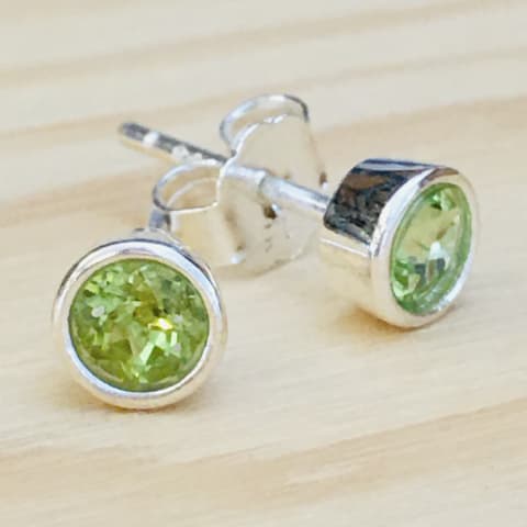 oh238-facettierter-peridot-5-mm