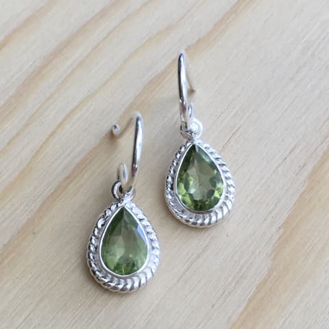 oh245-facettierter-peridot-11×8-mm
