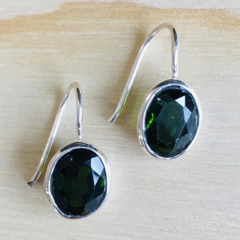 oh280-facettierter-chromdiopsid-10×8-mm