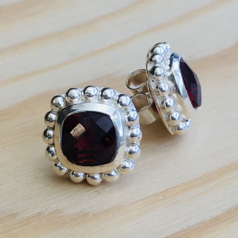 oh342-facettierter-granat-11×11-mm