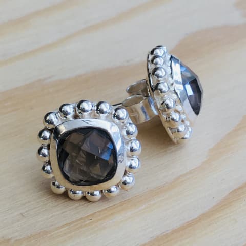 oh342-facettierter-rauchquarz-11×11-mm