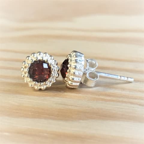 oh432-facettierter-granat-8-mm
