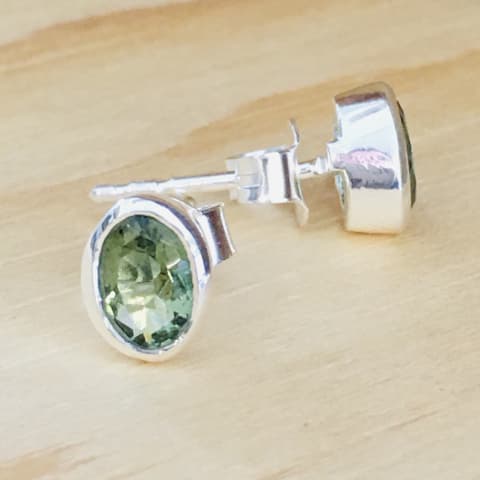 oh637-facettierter-moldavit-7×5-mm