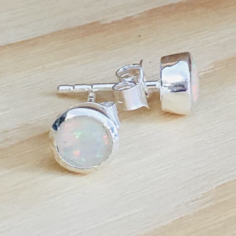 oh646-silber-facettierter-opal-65-mm