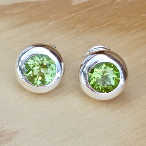 oh701-facettierter-peridot-10-mm