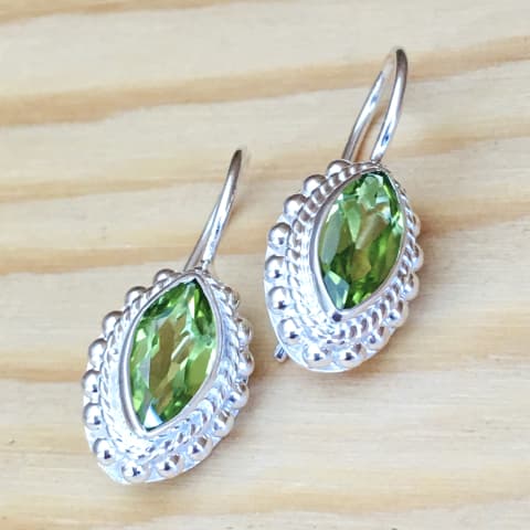 oh786-facettierter-peridot-14×9-mm
