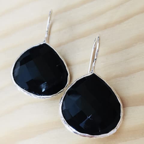 oh793-facettierter-onyx-21×21-mm