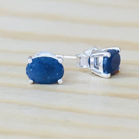 oh845-facettierter-saphir-7×5-mm