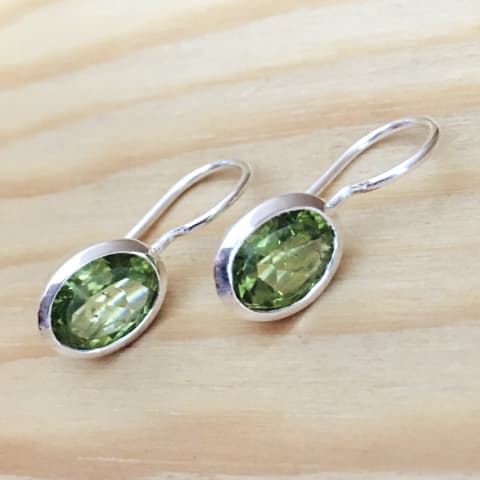 oh859-facettierter-peridot-10×8-mm