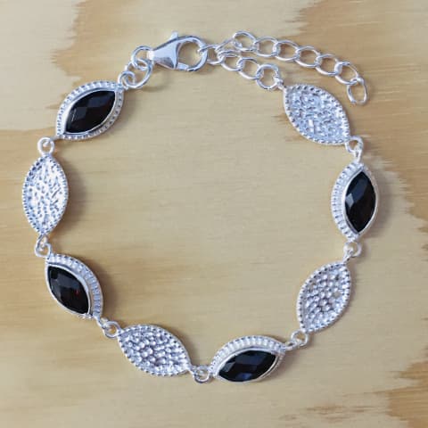 ab119-silber-facettierter-granat.jpg