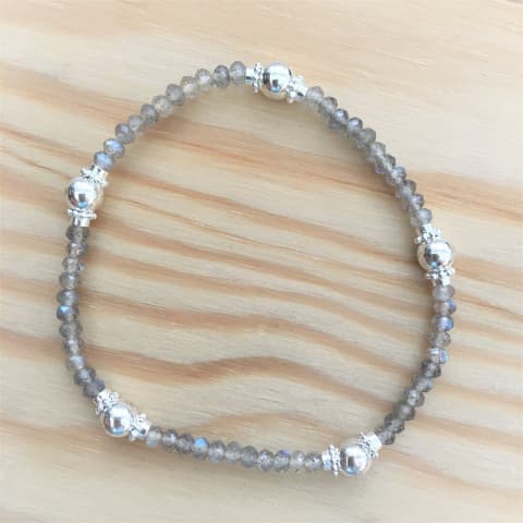 ab12-labradorit-silber.jpg