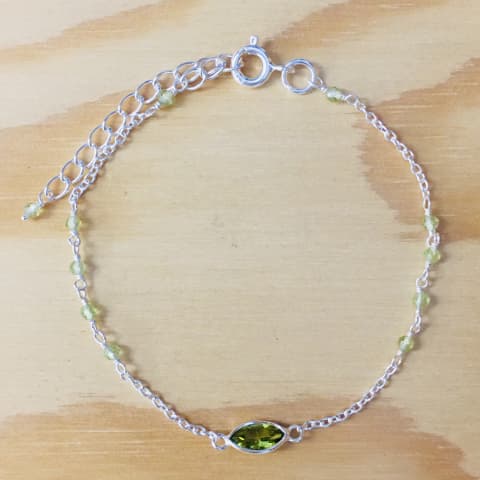 ab122-facettierter-peridot-silber.jpg