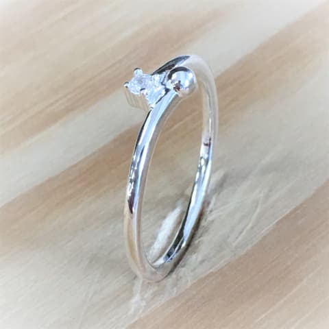 r228-mit-zirkonia.jpg