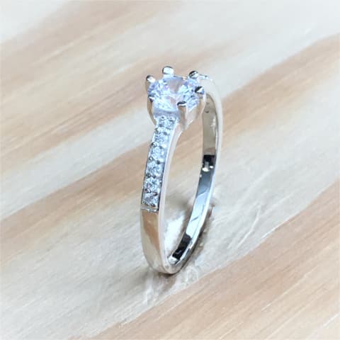 r274-mit-zirkonia.jpg