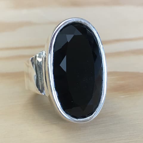 r3-onyx.jpg