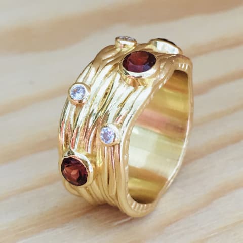 r342-facettierter-granat-silber-vergoldet.jpg