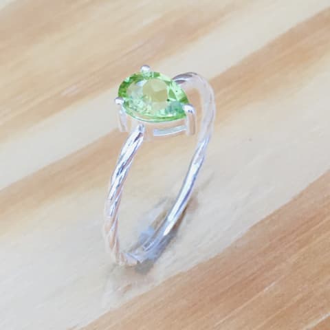 r350-facettierter-peridot.jpg