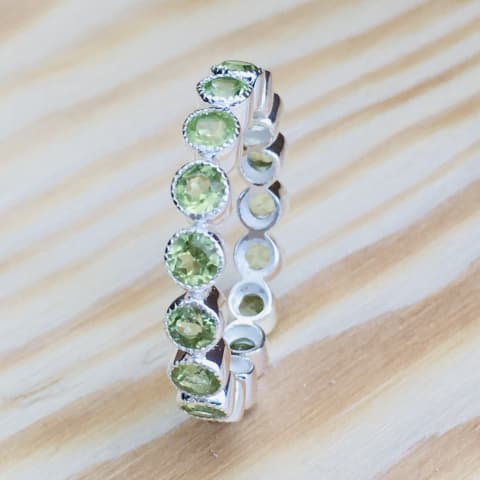 r353-facettierter-peridot.jpg