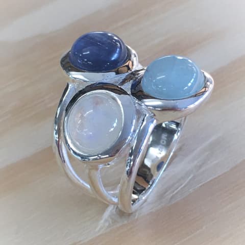 r39-aquamarin-regenbogen-mondstein-kyanit.jpg