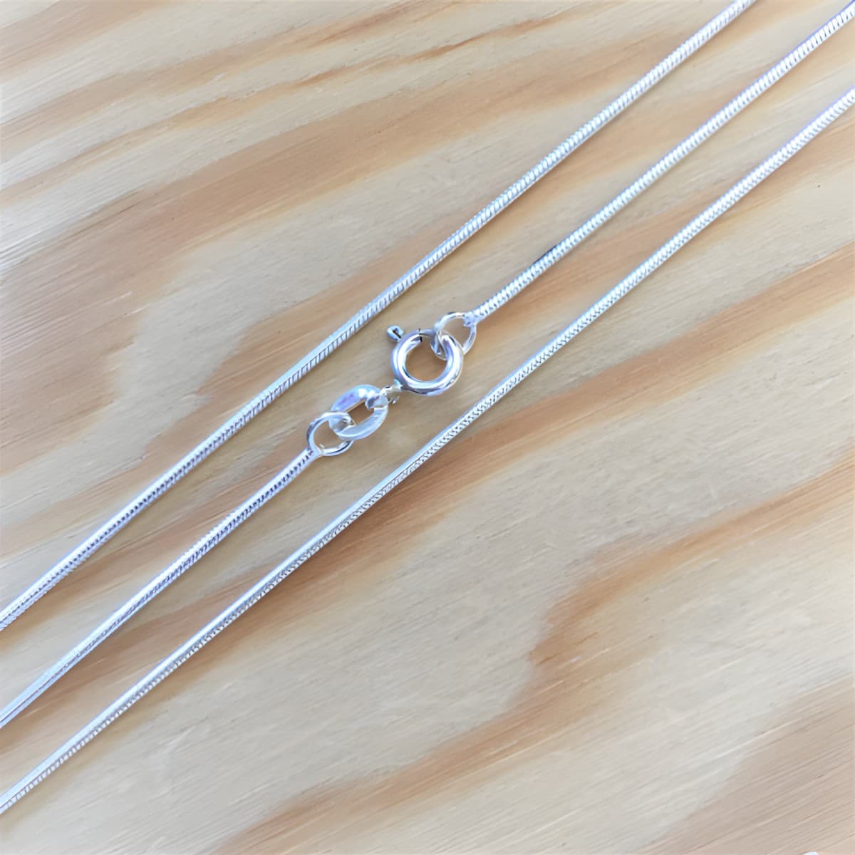 sik12-schlangenkette-1-mm-1144.jpg