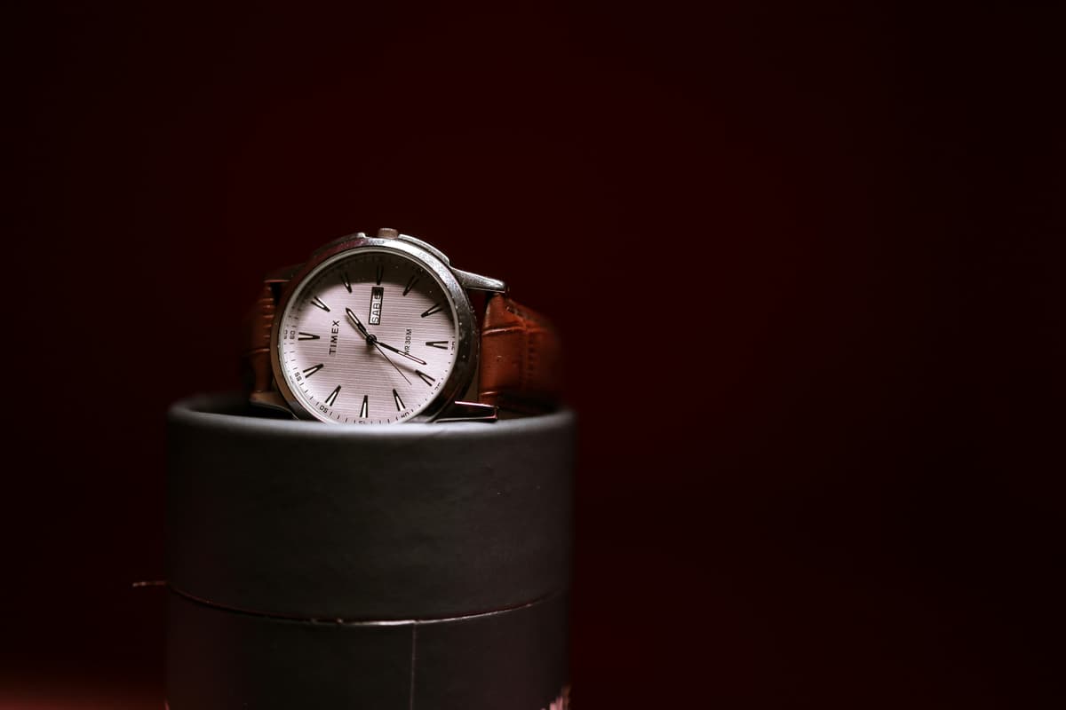 Lederarmband pflegen: Tipps für lange Freude an der Uhr