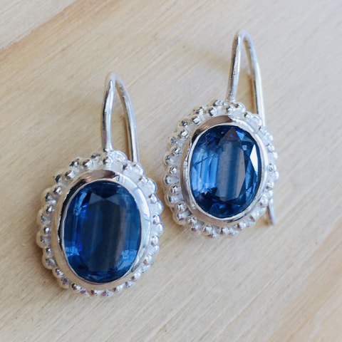 oh160-facettierter-kyanit-12×10-mm