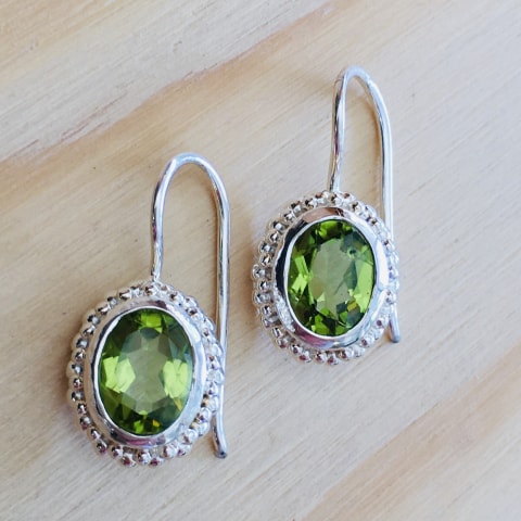 oh160-facettierter-peridot-12×10-mm