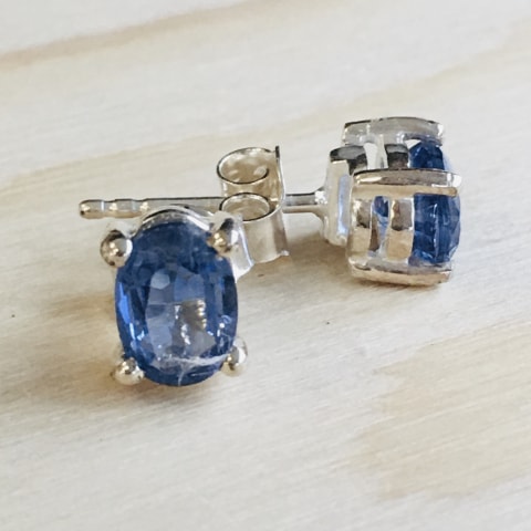 oh233-facettierter-kyanit-7×6-mm