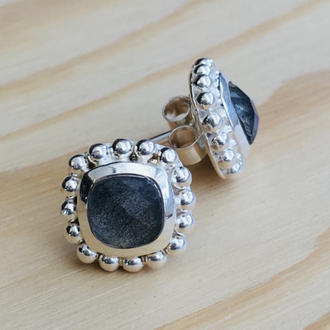 oh342-facettierter-labradorit-11×11-mm