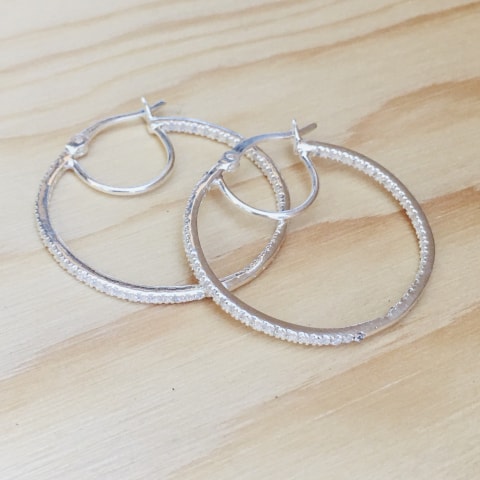oh647-silber-mit-zirkonia-28-mm