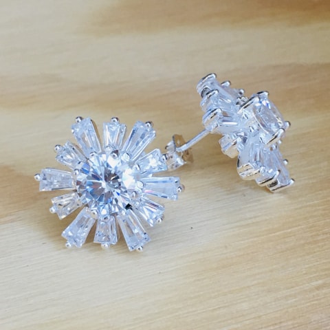 oh733-silber-mit-zirkonia-16mm