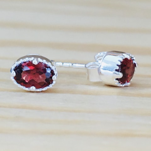 oh846-facettierter-granat-7×5-mm
