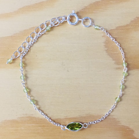 ab122-facettierter-peridot-silber.jpg