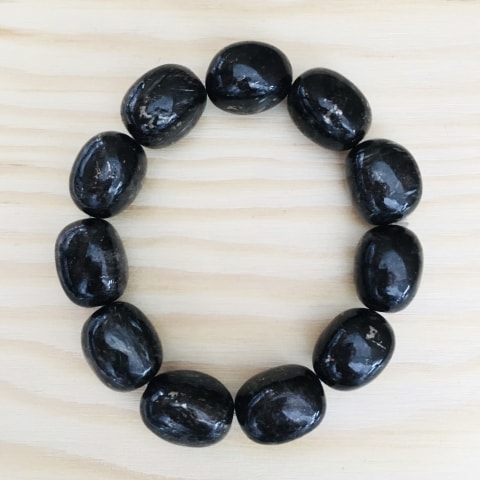 abe19-elast-armband-astrophyllit-ca-12-mm.jpg
