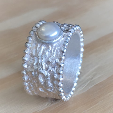 r157-suesswasserperle-silber-matt.jpg