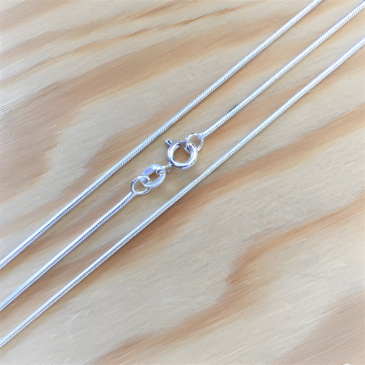 sik12-schlangenkette-1-mm-1144.jpg