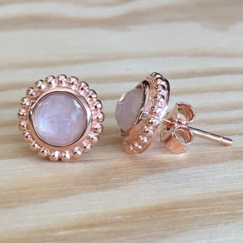 oh104-facettierter-regenbogen-mondstein-silber-rose-vergoldet-10-mm