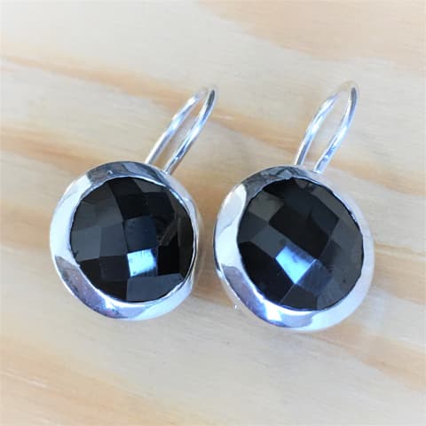 oh126-facettierter-schwarzer-spinell-13-mm