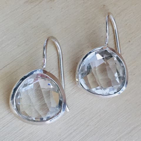 oh133-facettierter-bergkristall-12×12-mm