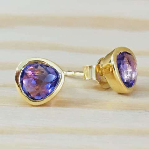 oh135-facettierter-amethyst-silber-vergoldet-7-mm