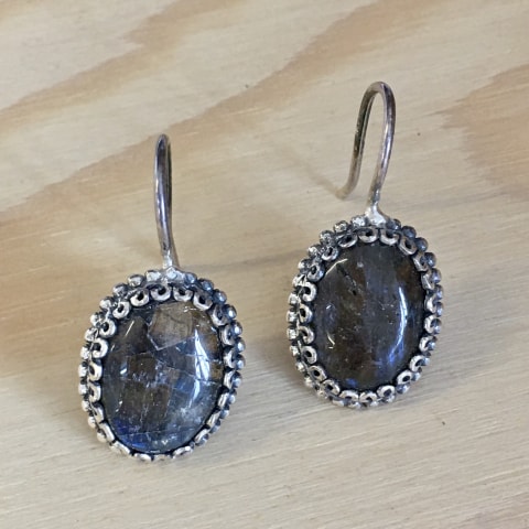 oh16-silber-geschwaerzt-labradorit-17×13-mm