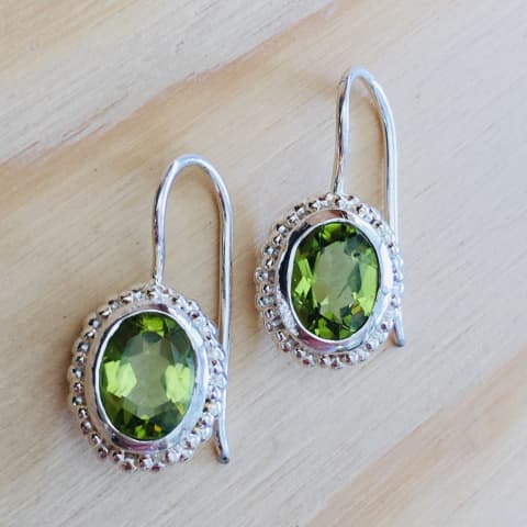 oh160-facettierter-peridot-12×10-mm